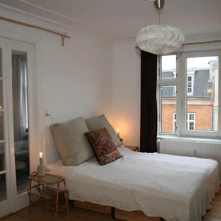 Large Penthouse Lejlighed *